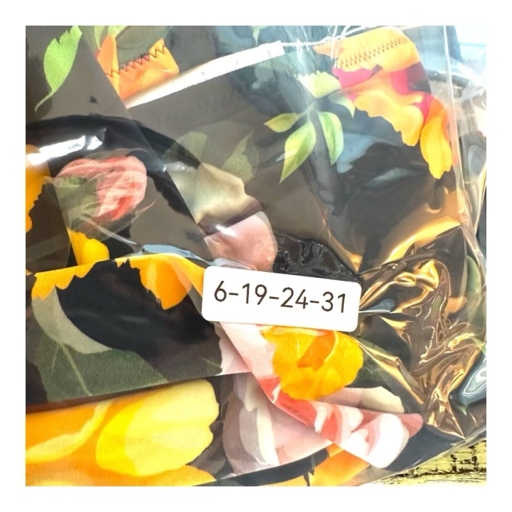 Cupshe | NWT XS Black Floral One Piece Swim Suit - Picture 13 of 13